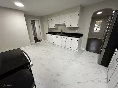 Kitchen - 10488 Dewhurst Rd, Elyria, OH 44035 photo 3 of 3