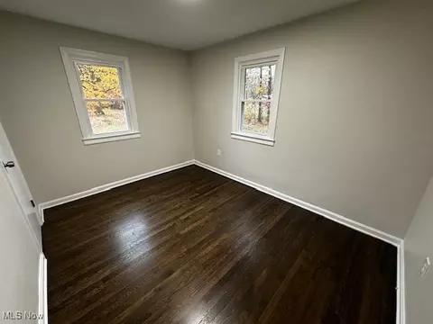 Bedroom - 10488 Dewhurst Rd, Elyria, OH 44035 photo 3 of 6