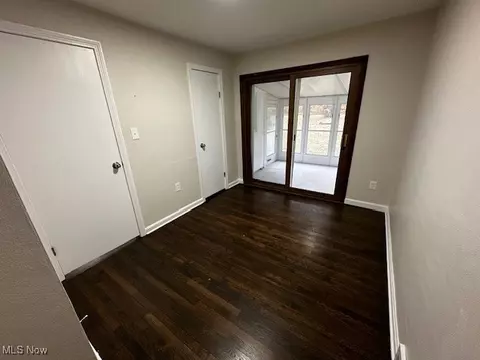 Bedroom - 10488 Dewhurst Rd, Elyria, OH 44035 photo 5 of 6