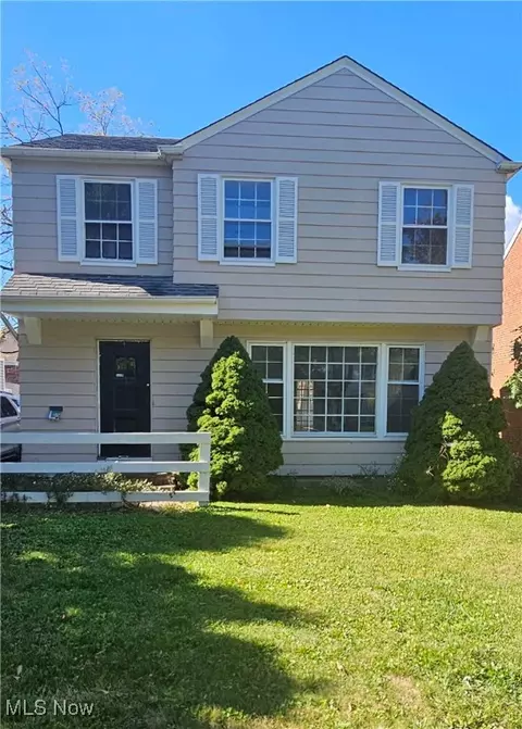 3662 Avalon Rd, Shaker Heights, OH 44120