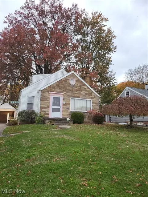 2219 Rowland Ave NE, Canton, OH 44714