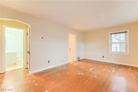 Living - 33560 Arthur Rd, Solon, OH 44139 photo 2 of 2
