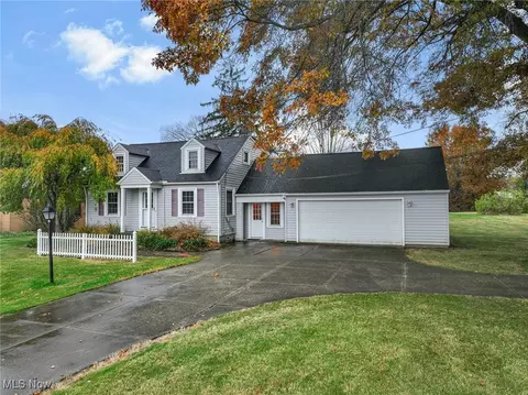 Exterior - 33560 Arthur Rd, Solon, OH 44139 photo 3 of 6