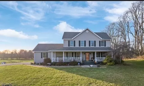 8995 Ridge Rd, Wooster, OH 44691