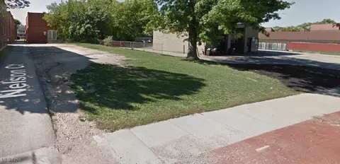 1482 W 117th St, Lakewood, OH 44107