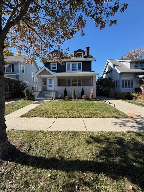 1228 Jackson Ave, Lakewood, OH 44107