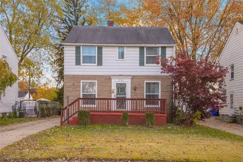 242 Monroe Ave, Cuyahoga Falls, OH 44221