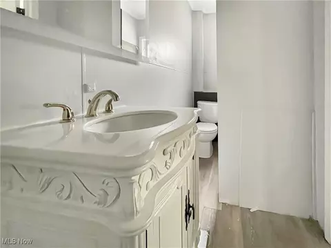Bath - 213 Gates Ave, Elyria, OH 44035 photo 1 of 2