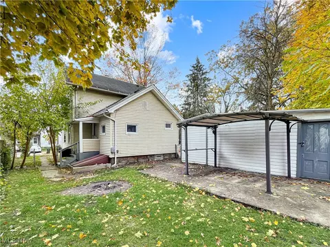 Exterior - 213 Gates Ave, Elyria, OH 44035 photo 5 of 5