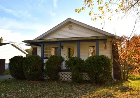 3385 Hughes Ave, Girard, OH 44420