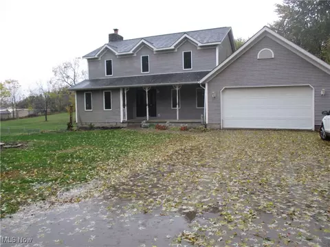 12725 Bixler Ave NE, Hartville, OH 44632