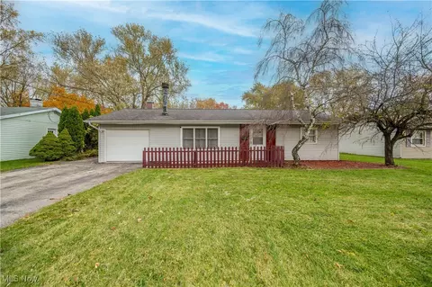 2521 Bainbridge Ave, Youngstown, OH 44511