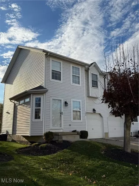 300 Ivy Ln #19, Painesville, OH 44077