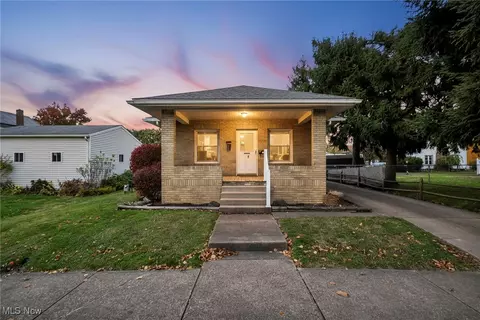 217 W Fike Ave, Orrville, OH 44667