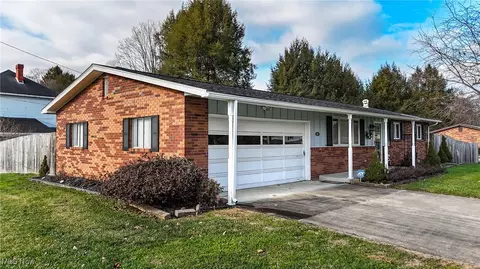 101 Ellsworth Dr, Marietta, OH 45750