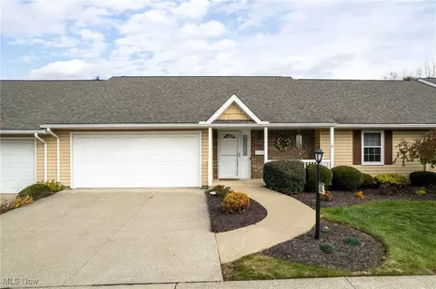 223 Park Place Dr, Wadsworth, OH 44281