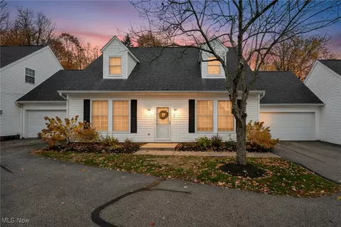 6843 Chaffee Ct, Brecksville, OH 44141