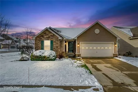 4976 Lake Forest Dr, Peninsula, OH 44264