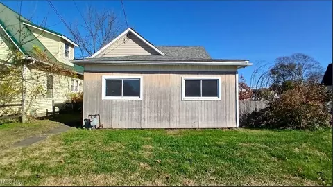 616 Putnam St, Parkersburg, WV 26101