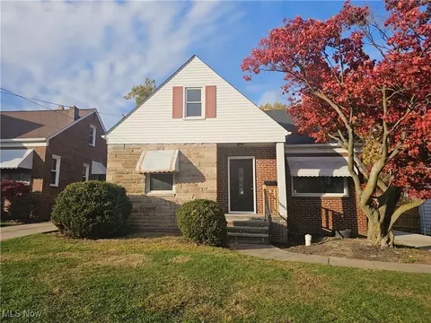 11923 Granger Rd, Garfield Heights, OH 44125