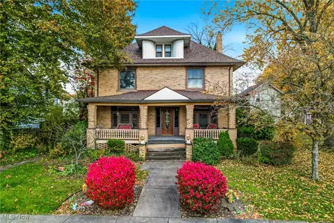 29 S Bentley, Niles, OH 44446