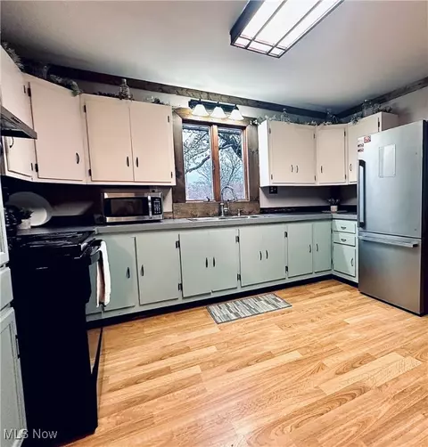 Kitchen - 190 Township Road 1031, Nova, OH 44859 photo 2 of 4
