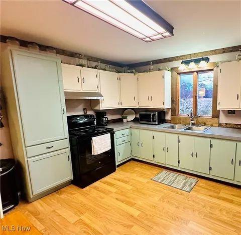 Kitchen - 190 Township Road 1031, Nova, OH 44859 photo 1 of 4