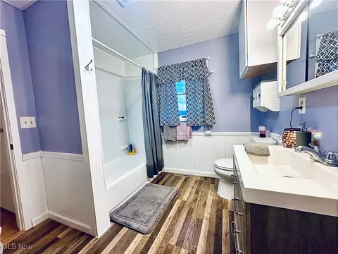 Bath - 190 Township Road 1031, Nova, OH 44859 photo 2 of 3