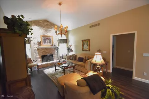 Living - 7871 Walnut St #A, Boardman, OH 44512 photo 1 of 2