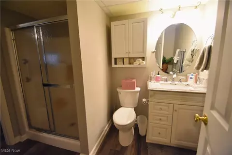 Bath - 7871 Walnut St #A, Boardman, OH 44512 photo 6 of 6