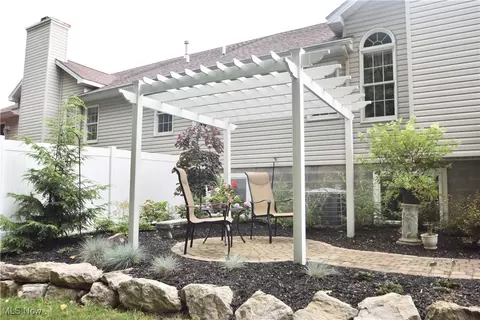 Exterior - 7871 Walnut St #A, Boardman, OH 44512 photo 4 of 10