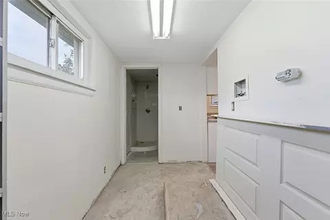 Entry Way - 1206 Diagonal Rd, Akron, OH 44307 photo 3 of 3