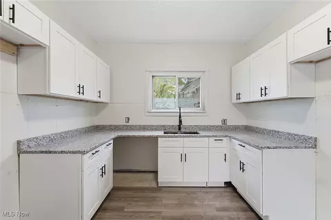 Kitchen - 1206 Diagonal Rd, Akron, OH 44307 photo 1 of 1
