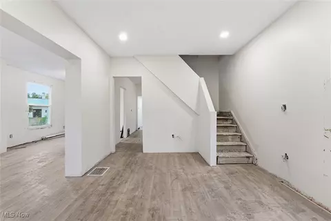 Entry Way - 1206 Diagonal Rd, Akron, OH 44307 photo 1 of 3