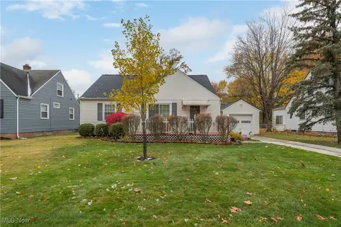4210 W 217th St, Fairview Park, OH 44126
