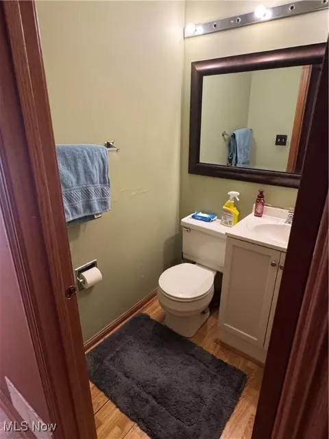 Bath - 1233 Red Tail Hawk Unit Apt 4 Ct, Boardman, OH 44512 photo 1 of 3