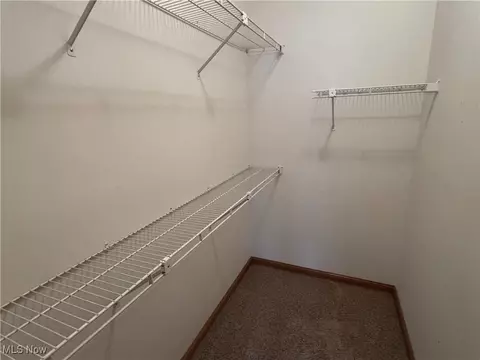 Other - 1233 Red Tail Hawk Unit Apt 4 Ct, Boardman, OH 44512 photo 4 of 5
