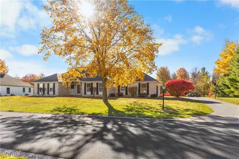 4082 Huntington Ct, Ashtabula, OH 44004 photo 2