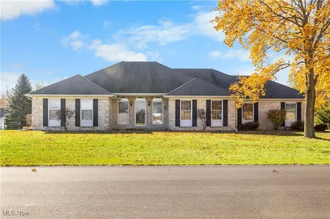 4082 Huntington Ct, Ashtabula, OH 44004