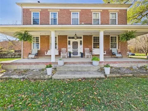 15630 Emerson Ave, Waverly, WV 26184