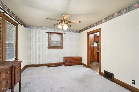 Living - 896 Dan St, Akron, OH 44310 photo 3 of 3