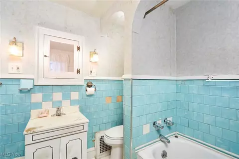 Bath - 896 Dan St, Akron, OH 44310 photo 1 of 1