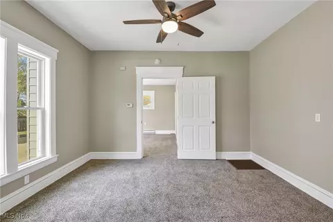 1743 E 31st St, Lorain, OH 44055 photo 8