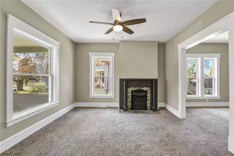 1743 E 31st St, Lorain, OH 44055 photo 4