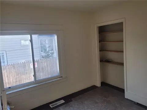 Bedroom - 447 8th St, Struthers, OH 44471 photo 1 of 4