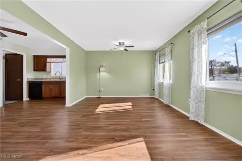 2410 Park Dr, Parma, OH 44134 photo 29