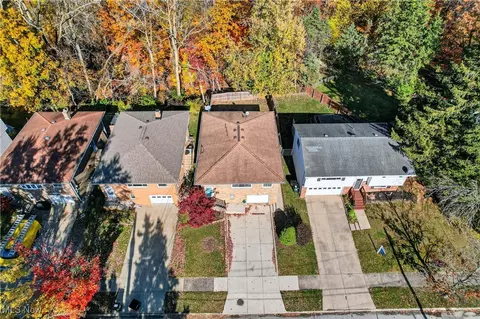 2410 Park Dr, Parma, OH 44134 photo 9