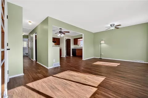 2410 Park Dr, Parma, OH 44134 photo 26