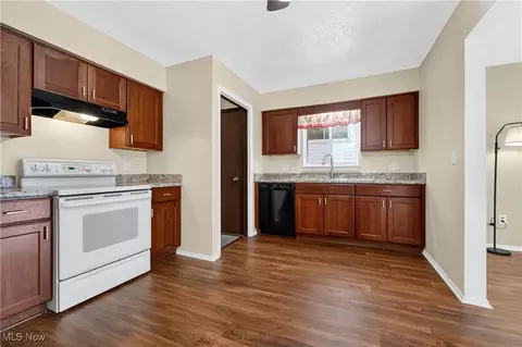 2410 Park Dr, Parma, OH 44134 photo 19
