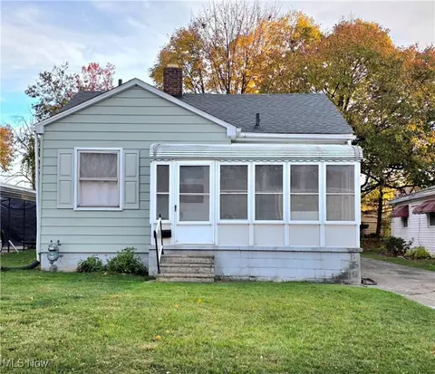 1419 W 17 St, Lorain, OH 44052